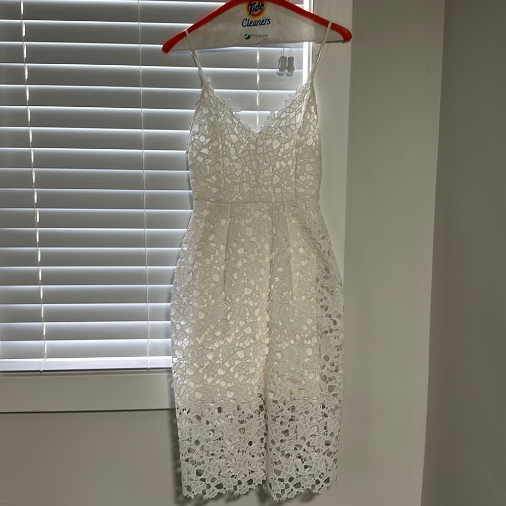 ASTR the Label size small Lace A Line Midi dress